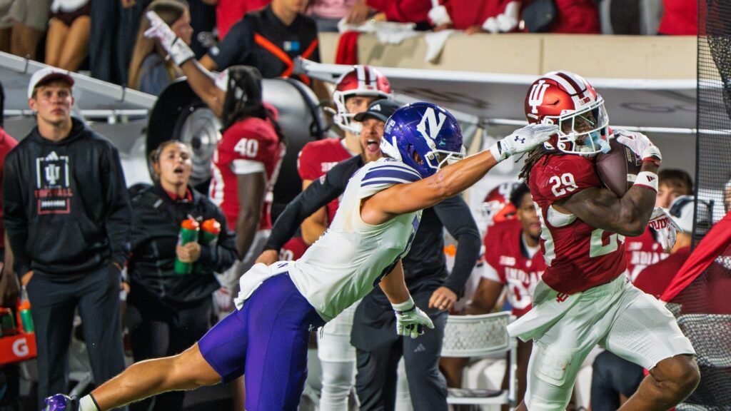 Beebe Jr breaks a big run to set up a Hoosier Touchdown