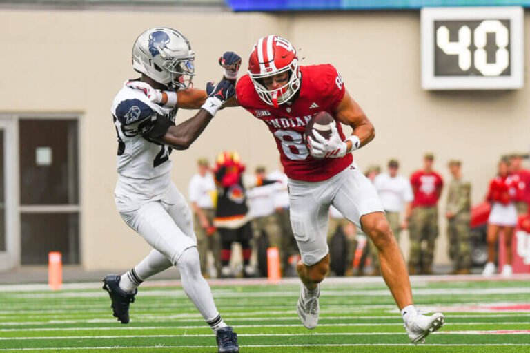 Three Catches, Three Touchdowns: Becker Leads Indiana’s 55–0 Win Over Howard