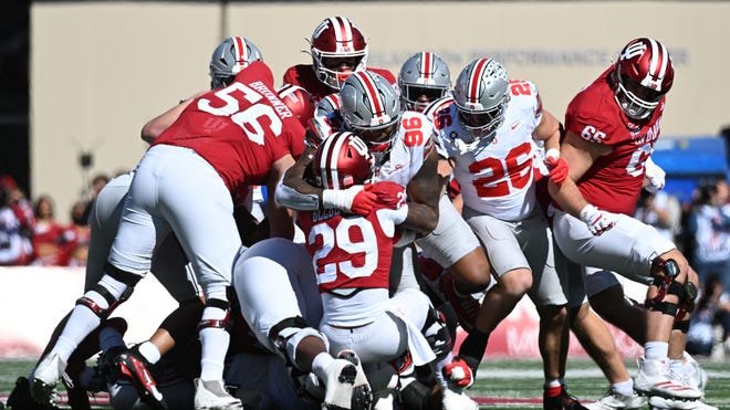 Lee Beebe Jr. Stopped by Ohio State Defensive as the Hoosiers run game woes continue.